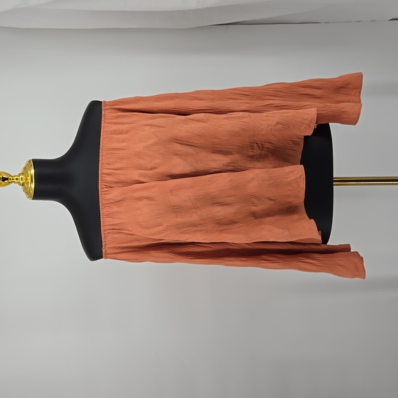 Elizabeth And James Coral Jacquard Flare Sleeve Off The Shoulder Blouse Size XS - Picture 9 of 15